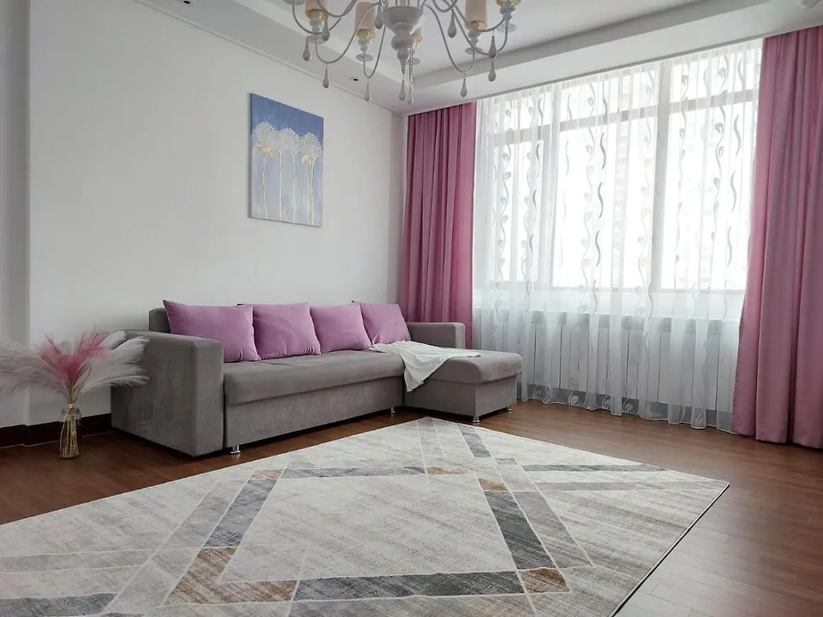 Просторные Апартаменты В Центре Астаны Apartment Nur-Sultan (Astana)
